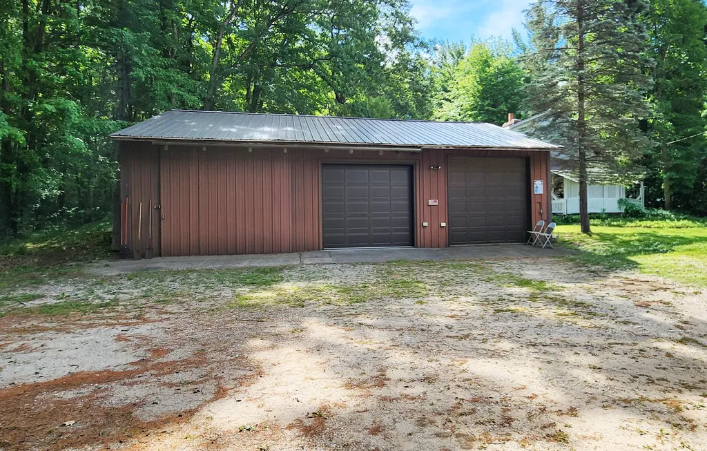 2100 Newcosta Avenue Aetna Township MI 49337