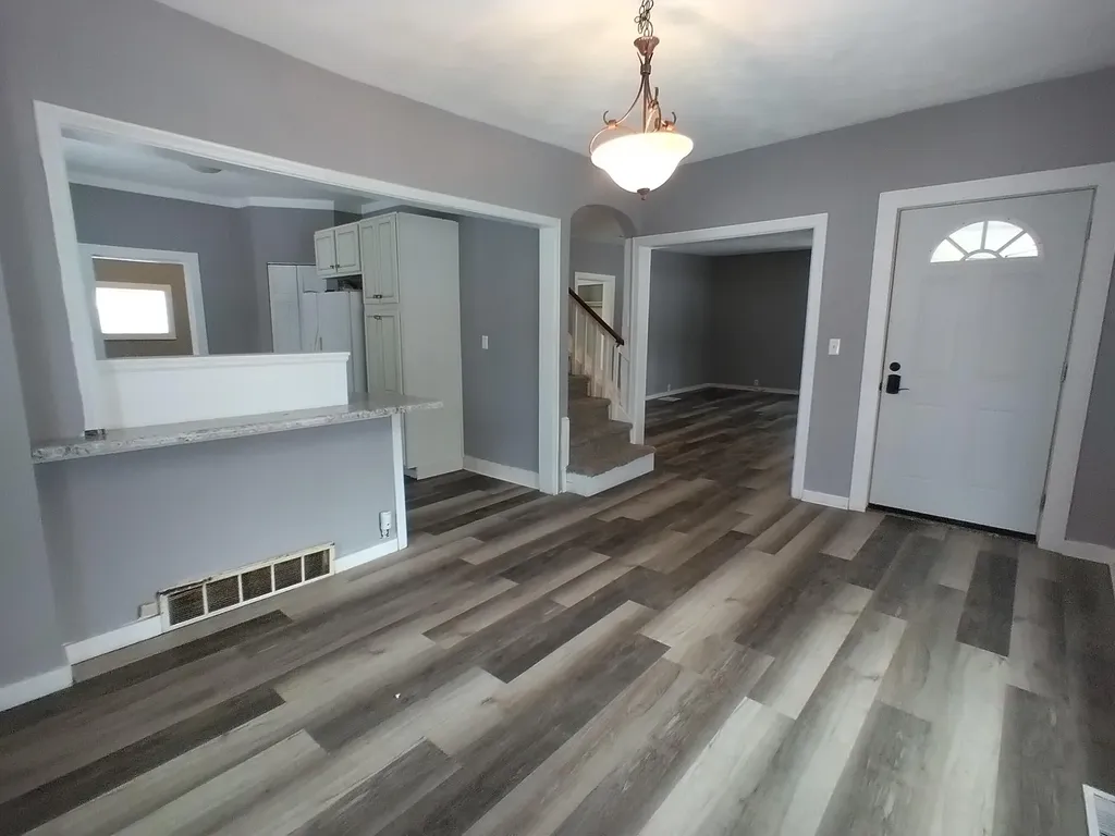 303 Rathburn Unknown City MI 49329