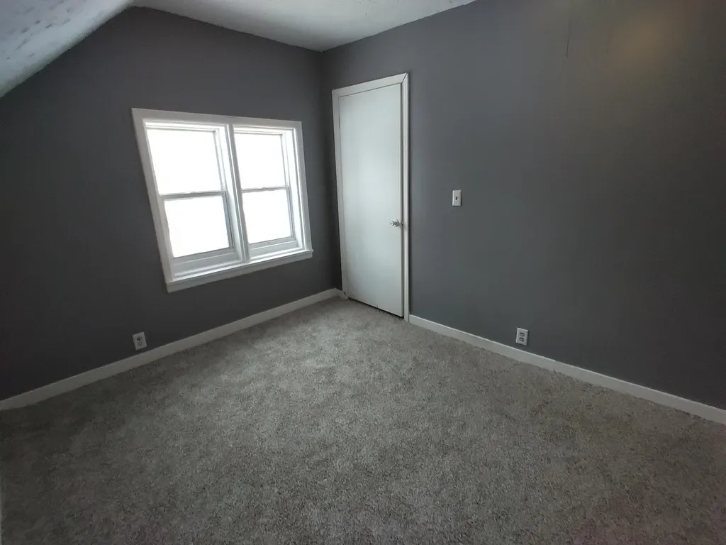 303 Rathburn Unknown City MI 49329