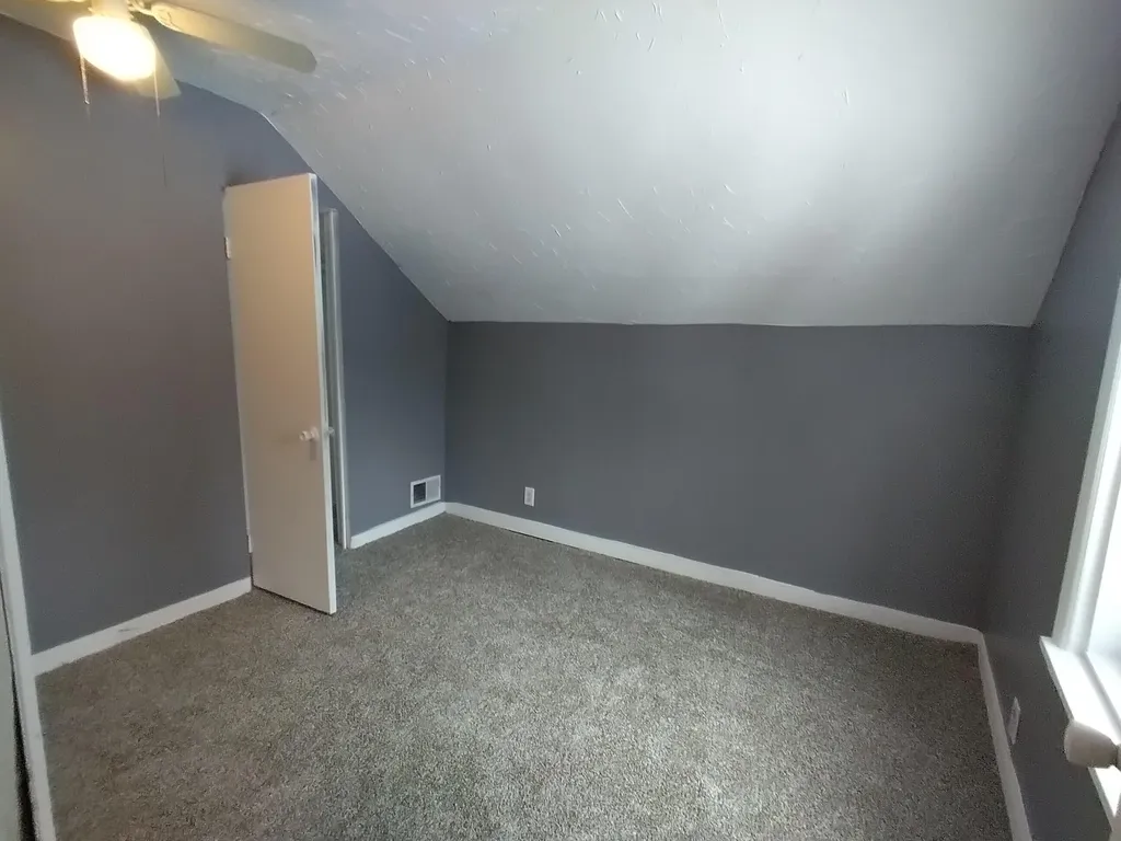 303 Rathburn Unknown City MI 49329