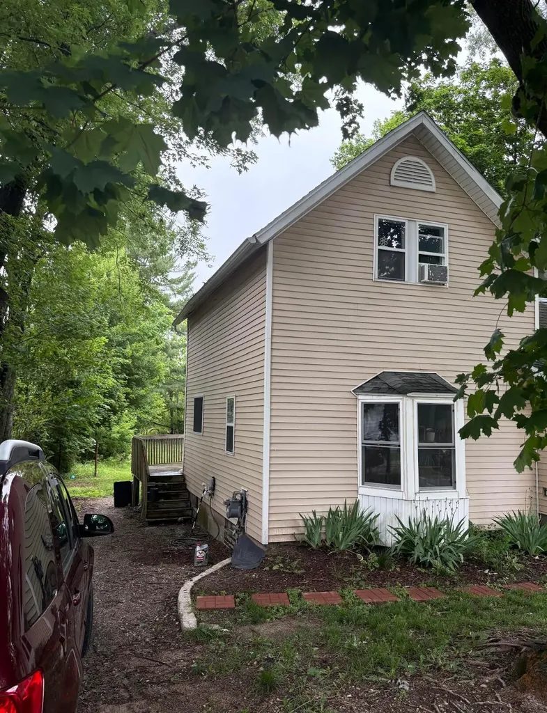 303 Rathburn Unknown City MI 49329