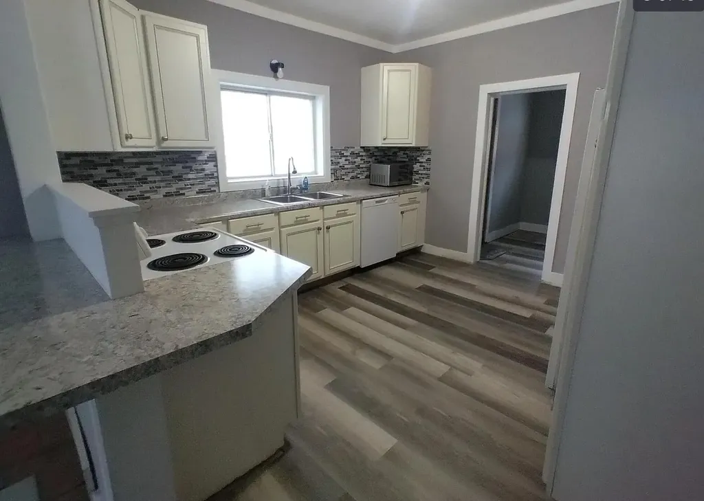 303 Rathburn Unknown City MI 49329