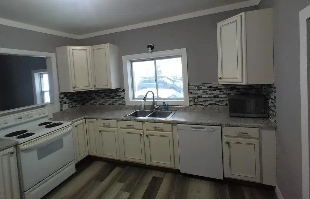 303 Rathburn Unknown City MI 49329