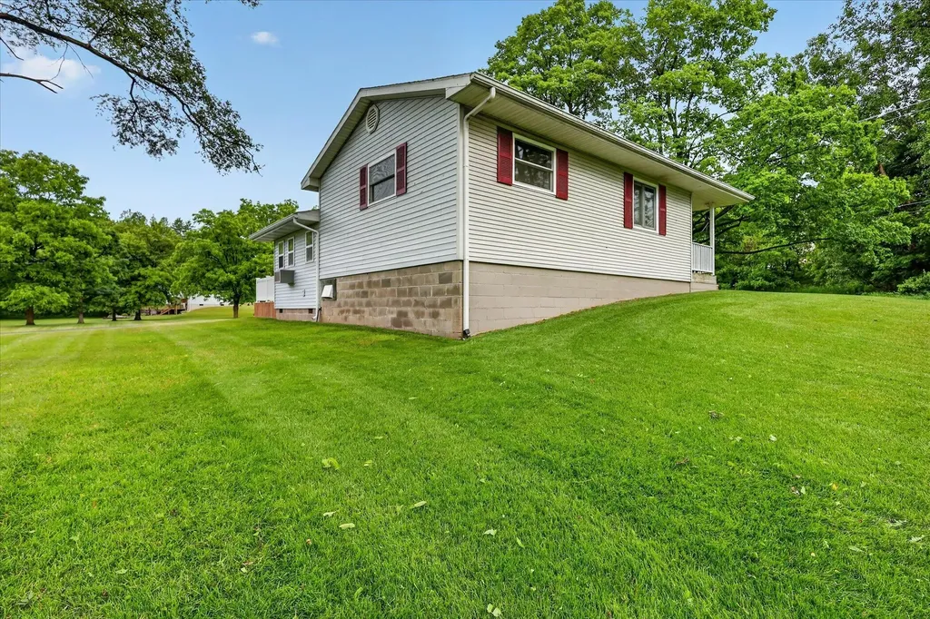 303 W Walnut Street Stanton City MI 48888