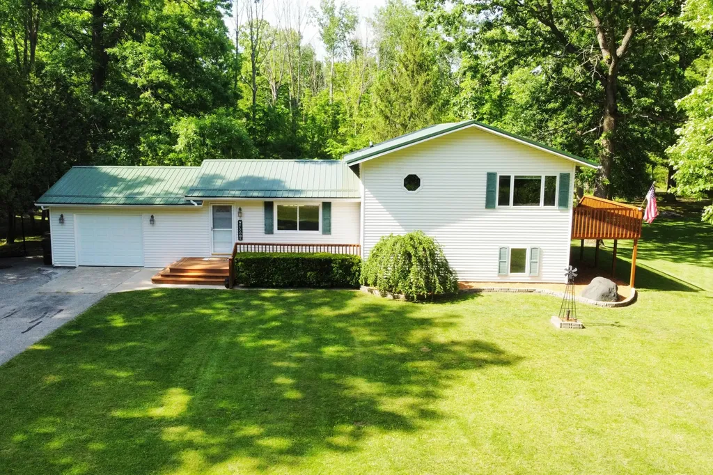 2790 W Wing Road Deerfield Township MI 48858