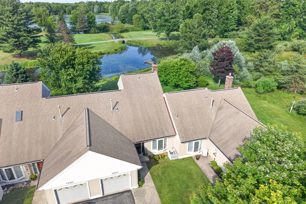 10582 Trapper Lane Morton Township MI 49346