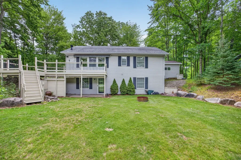 9265 Golf Port Drive Morton Township MI 49346