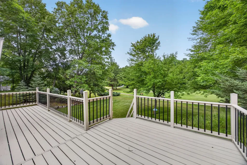 9265 Golf Port Drive Morton Township MI 49346
