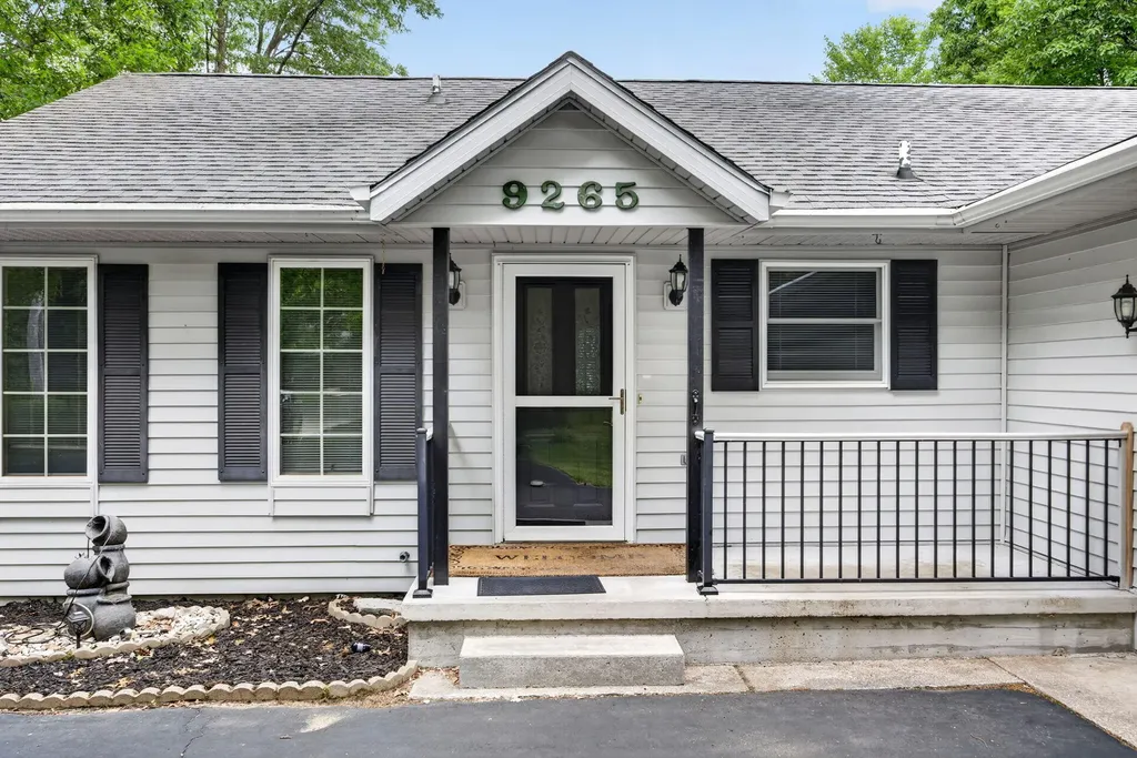 9265 Golf Port Drive Morton Township MI 49346