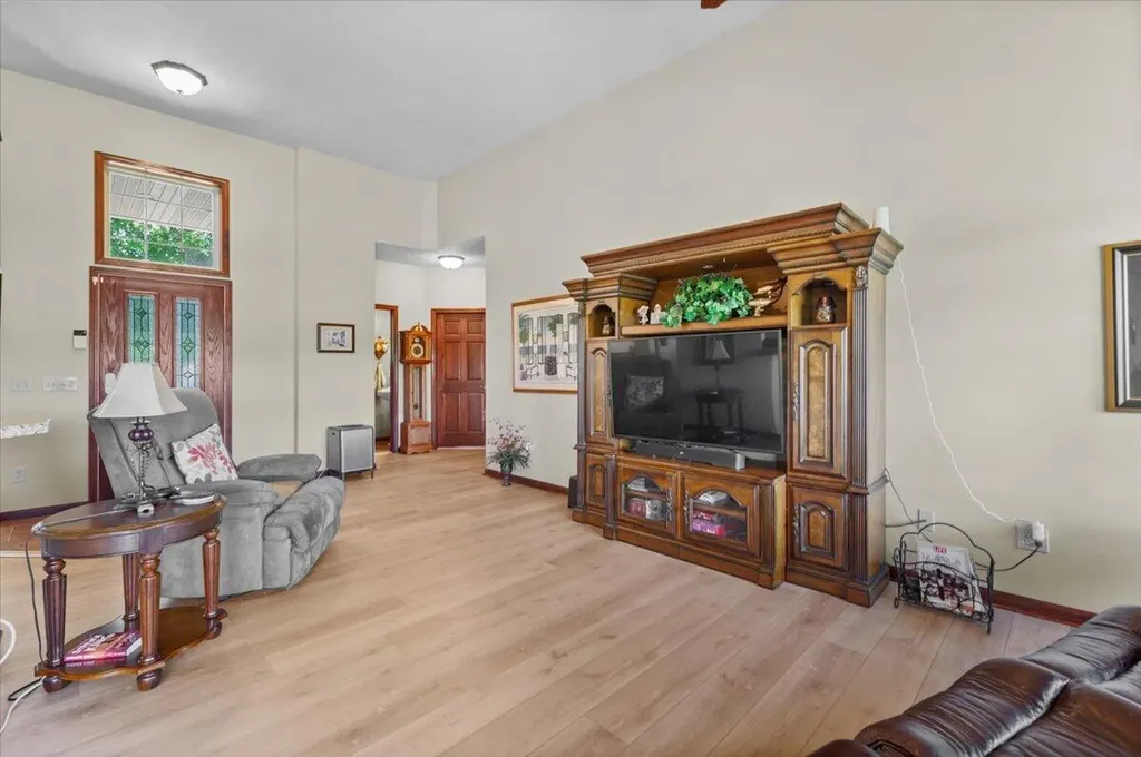 9482 Stonebridge Morton Township MI 49346