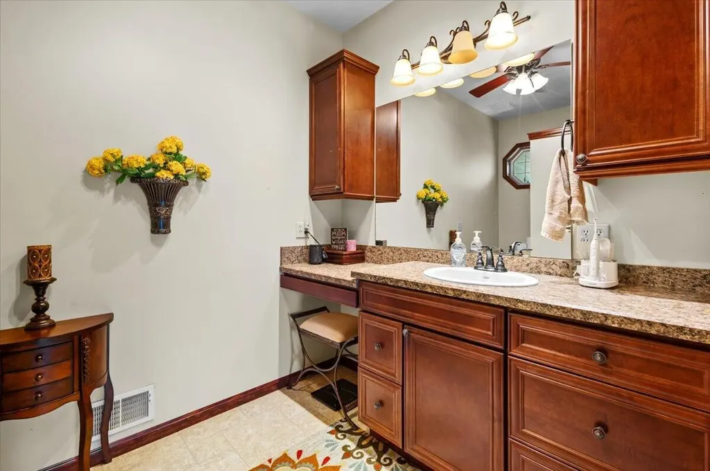 9482 Stonebridge Morton Township MI 49346