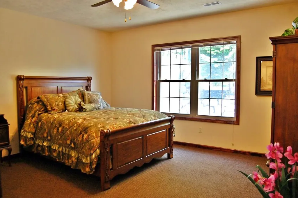 9482 Stonebridge Morton Township MI 49346