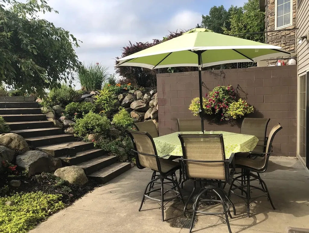 9482 Stonebridge Morton Township MI 49346