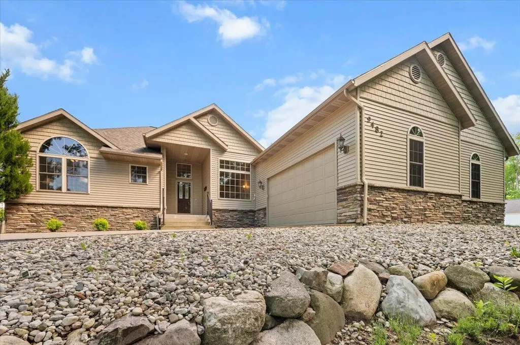9482 Stonebridge Morton Township MI 49346