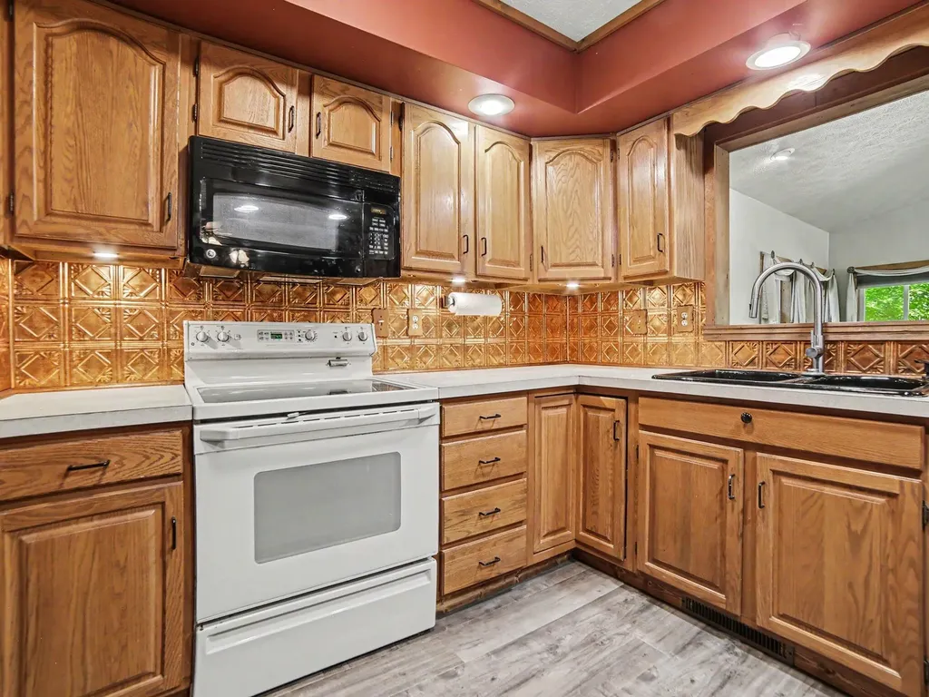 4165 S 132nd Avenue Ferry Township MI 49421