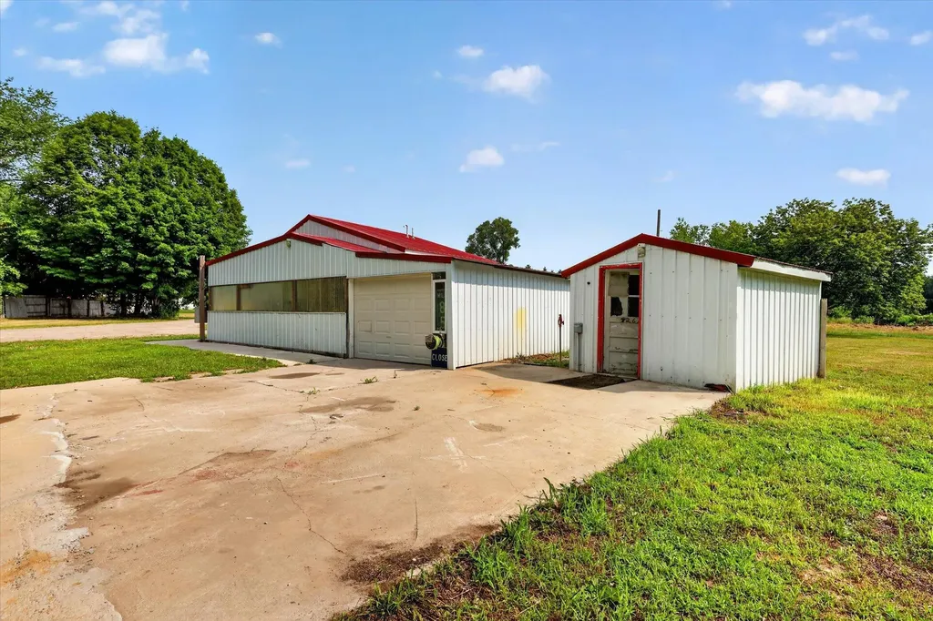 15819 Lincoln Street Unknown City MI 49322