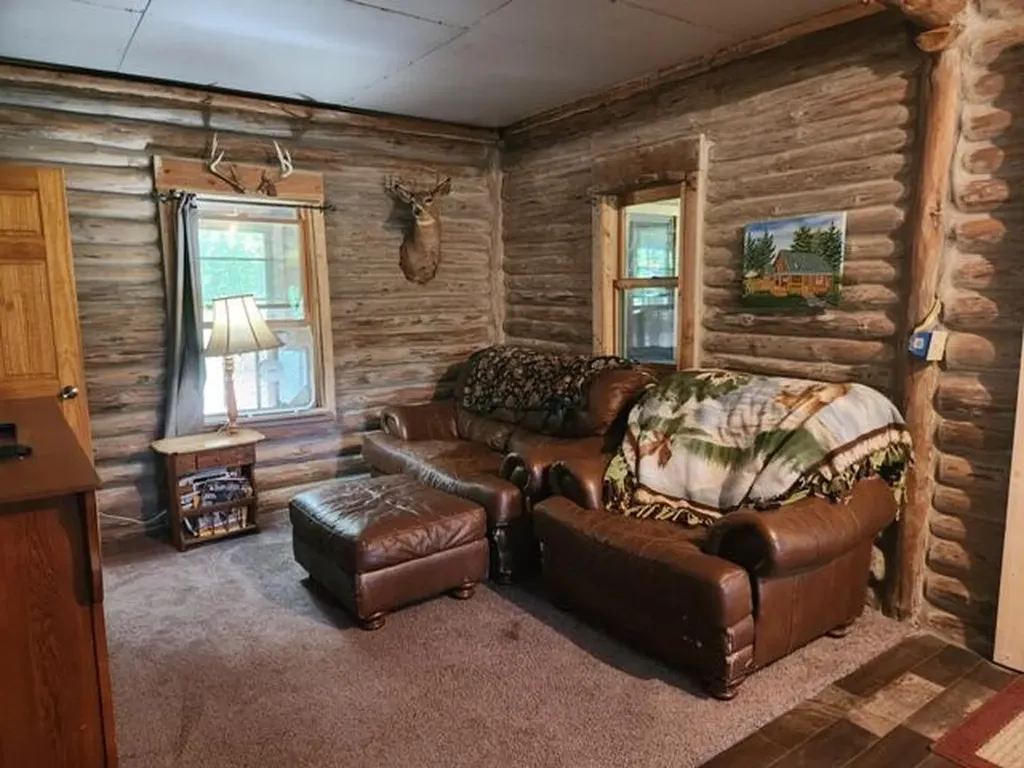 2833 E 40th Street Cherry Valley Township MI 49642