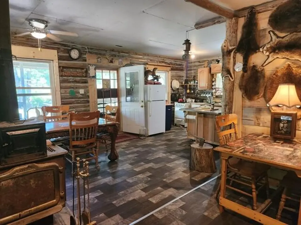 2833 E 40th Street Cherry Valley Township MI 49642