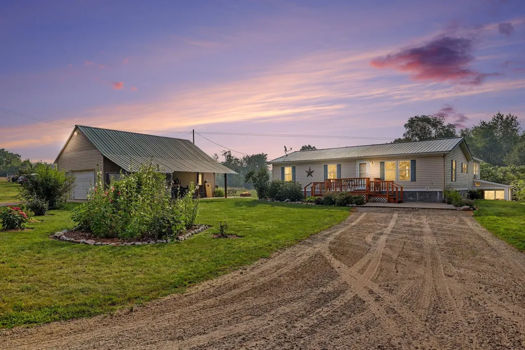 9752 Fuller Road Montcalm Township MI 48838