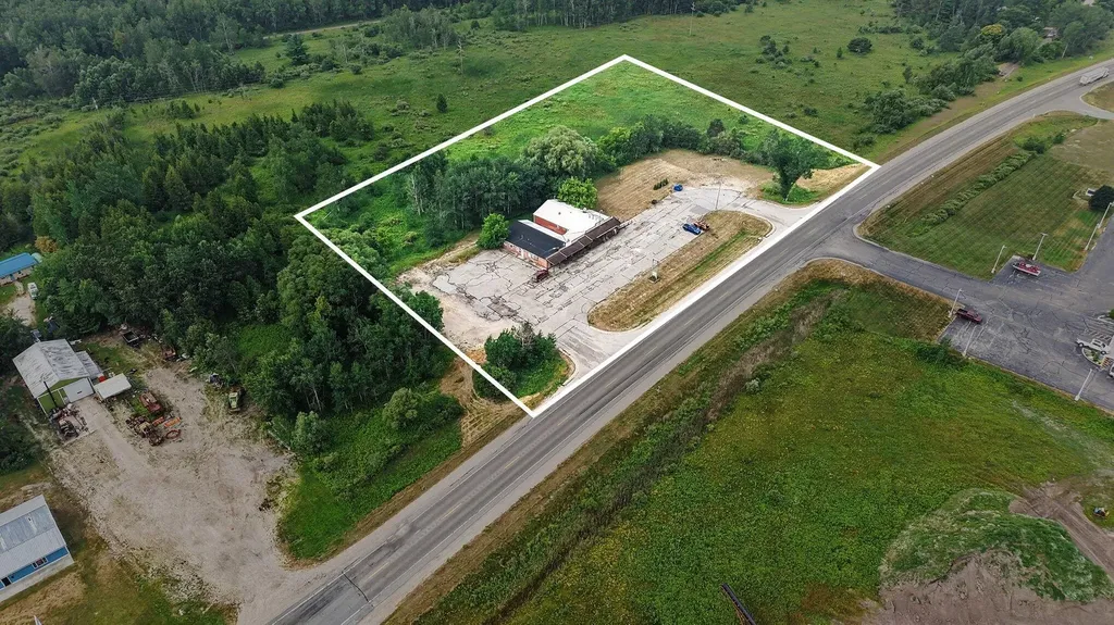 20221 Us-10 Reed City City MI 49677