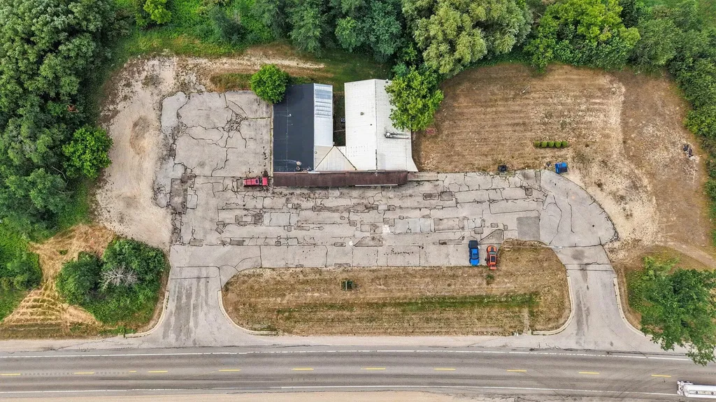 20221 Us-10 Reed City City MI 49677