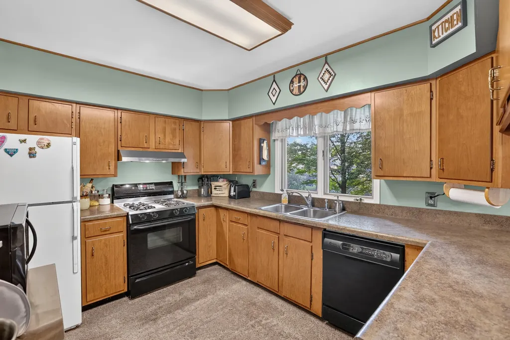 20210 Maple Drive Richmond Township MI 49677