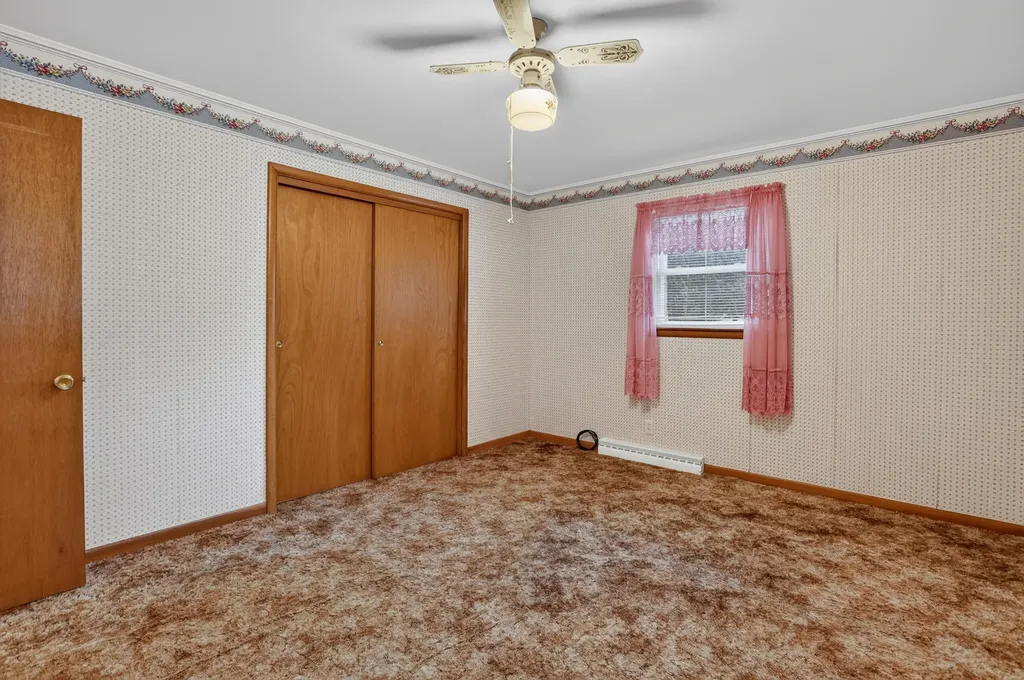 226 W Church Avenue Reed City City MI 49677