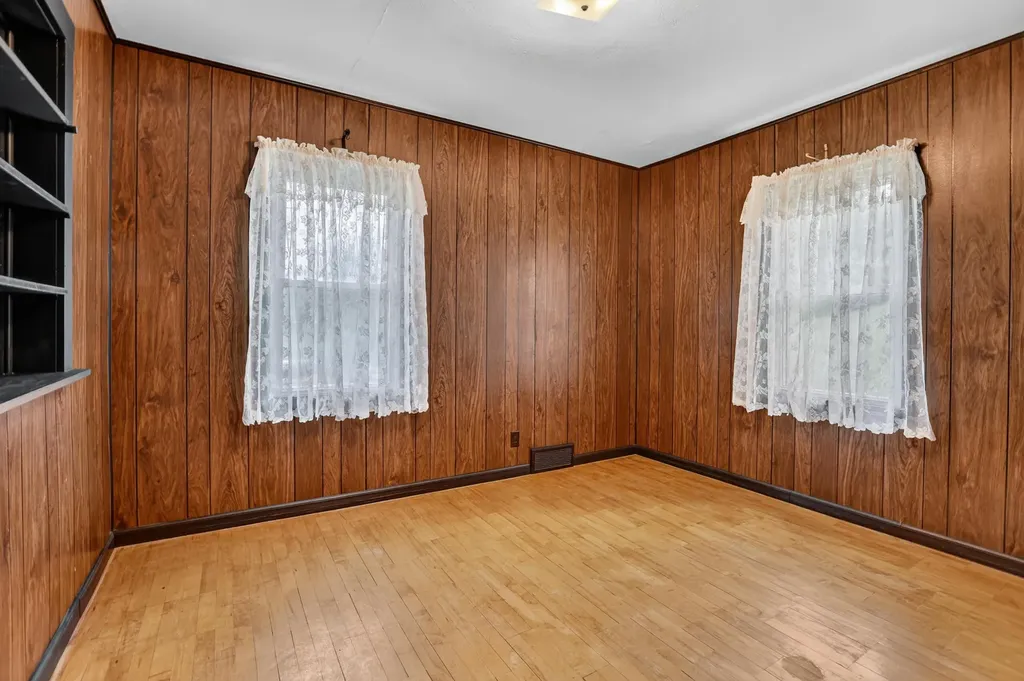 226 W Church Avenue Reed City City MI 49677
