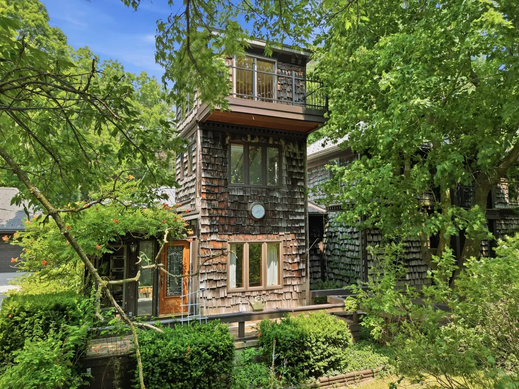 198 Mill Millbrook Township MI 49310