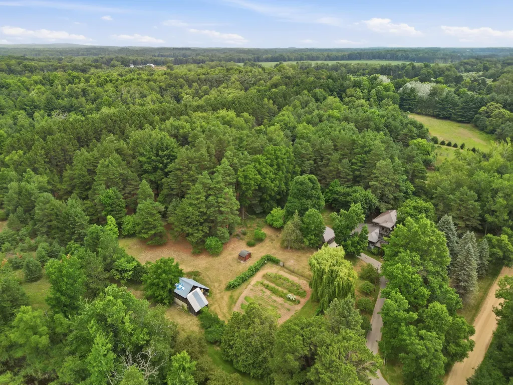 198 Mill Millbrook Township MI 49310