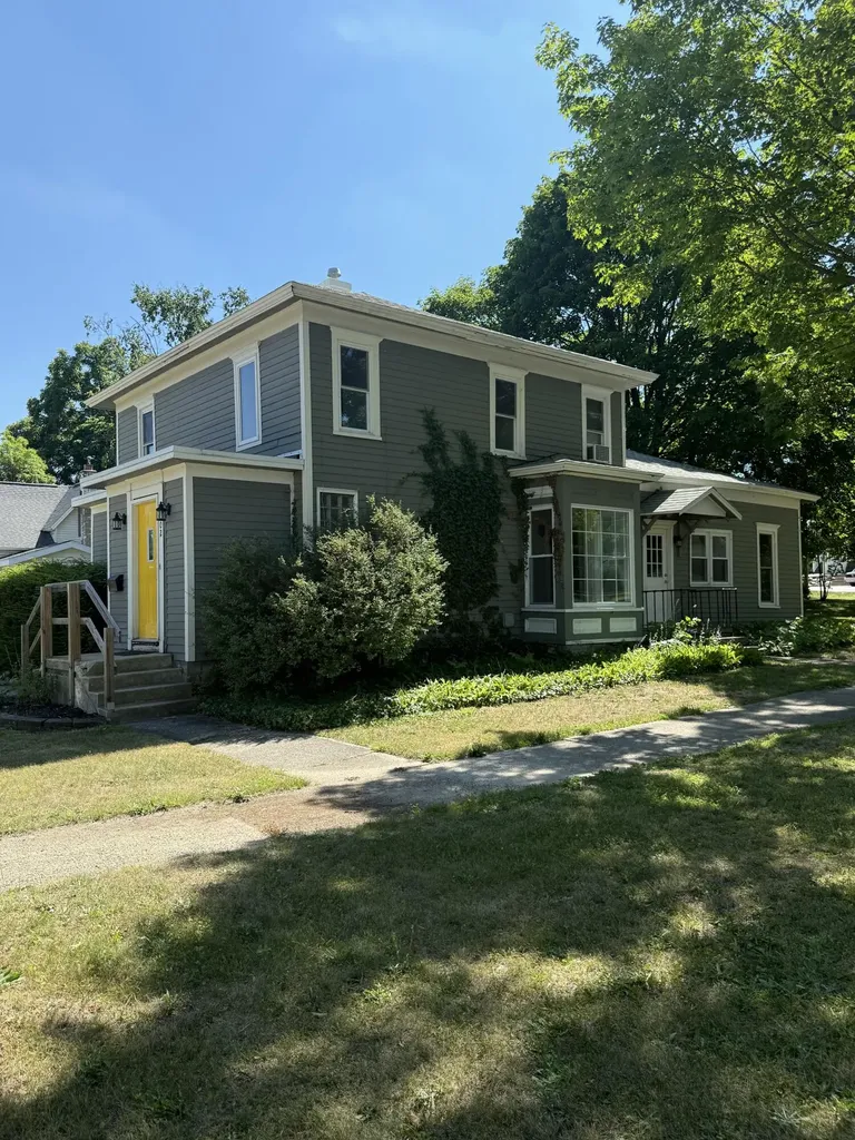 602 S Warren Avenue Big Rapids City MI 49307
