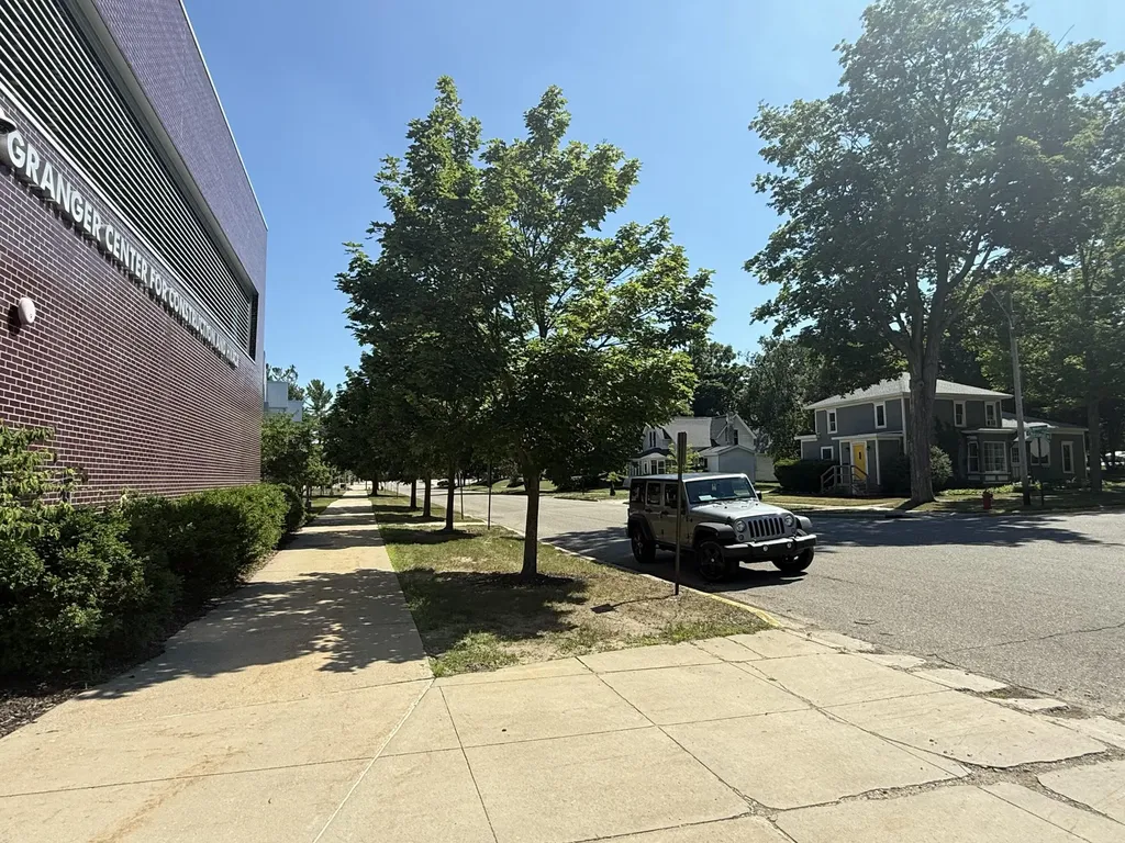 602 S Warren Avenue Big Rapids City MI 49307
