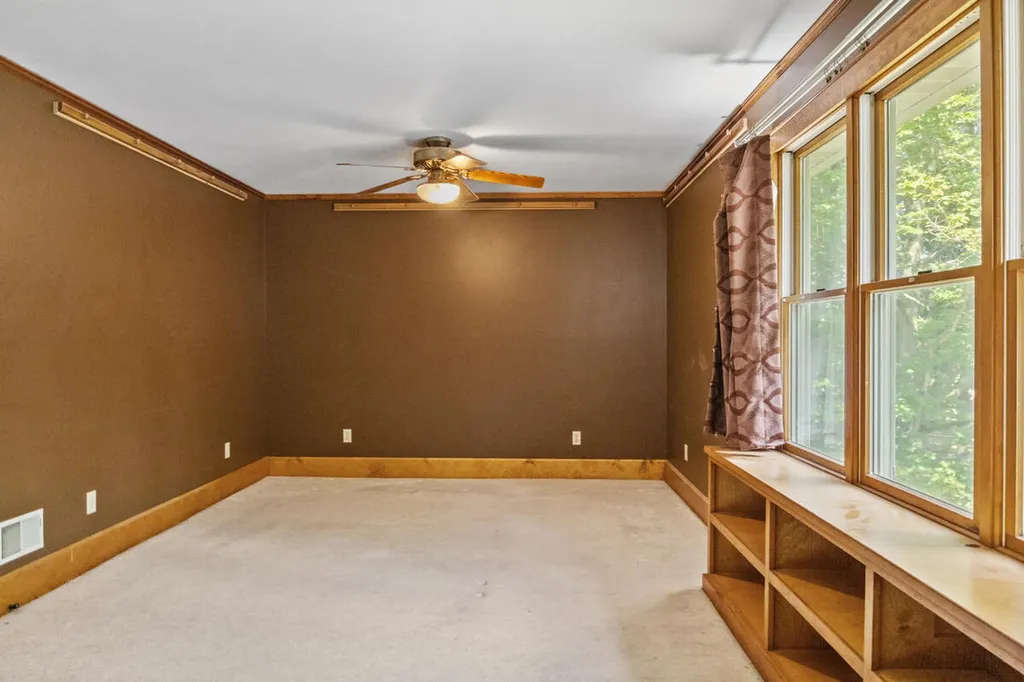 355 Quarterline Street Newaygo City MI 49337
