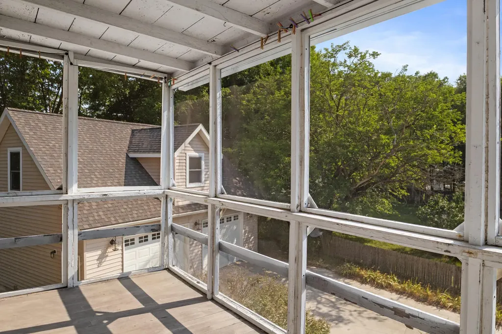 355 Quarterline Street Newaygo City MI 49337