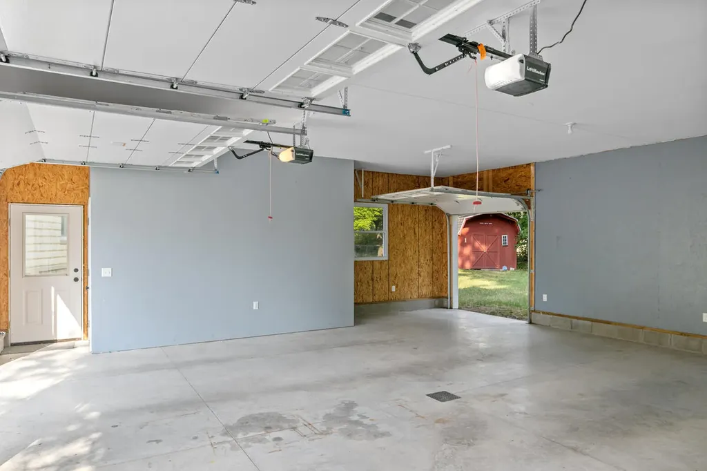 355 Quarterline Street Newaygo City MI 49337