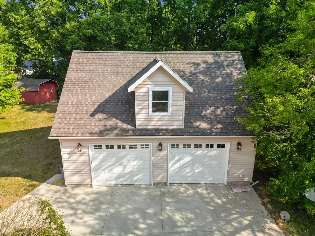 355 Quarterline Street Newaygo City MI 49337