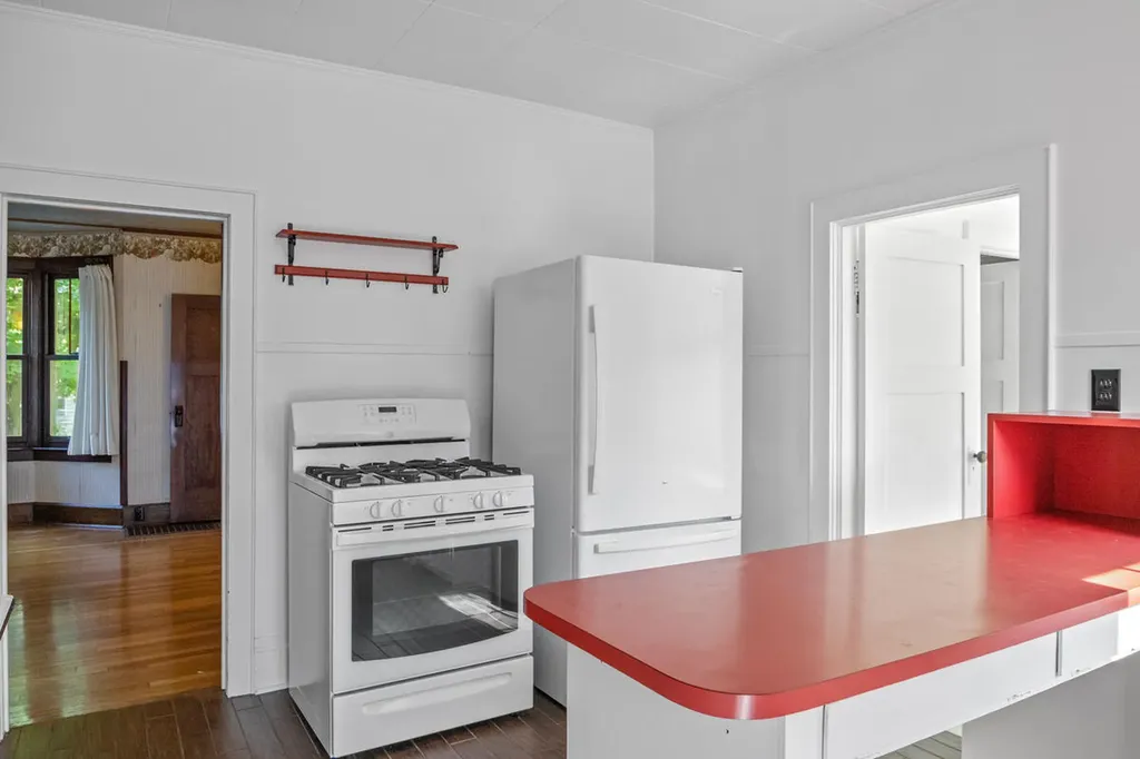 355 Quarterline Street Newaygo City MI 49337