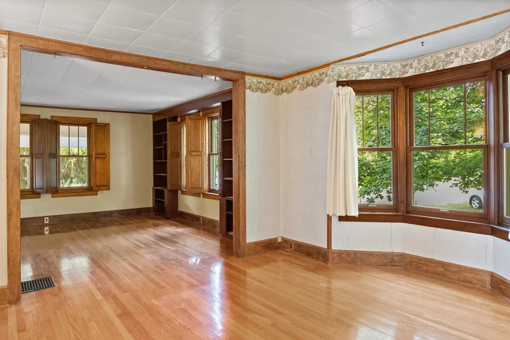 355 Quarterline Street Newaygo City MI 49337