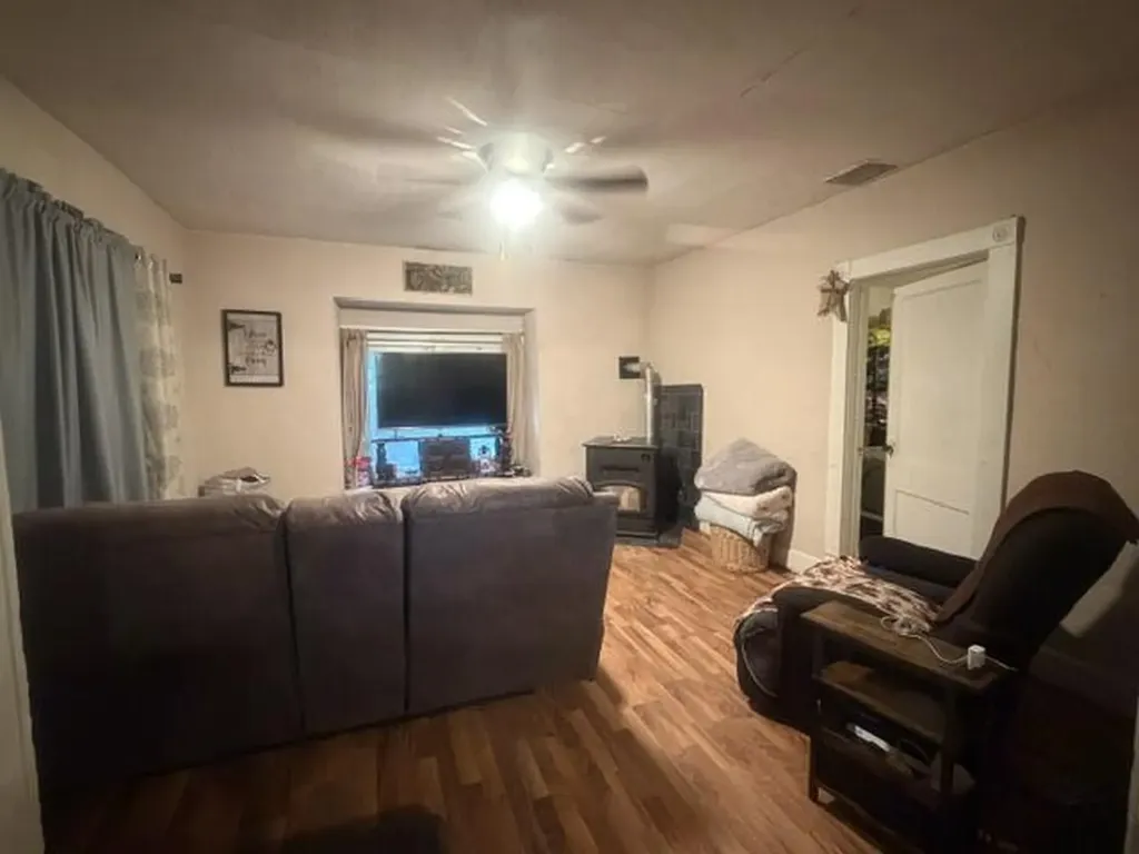 6443 E 4th Street Big Prairie Township MI 49349