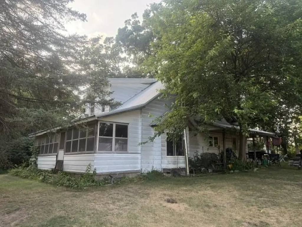 6443 E 4th Street Big Prairie Township MI 49349