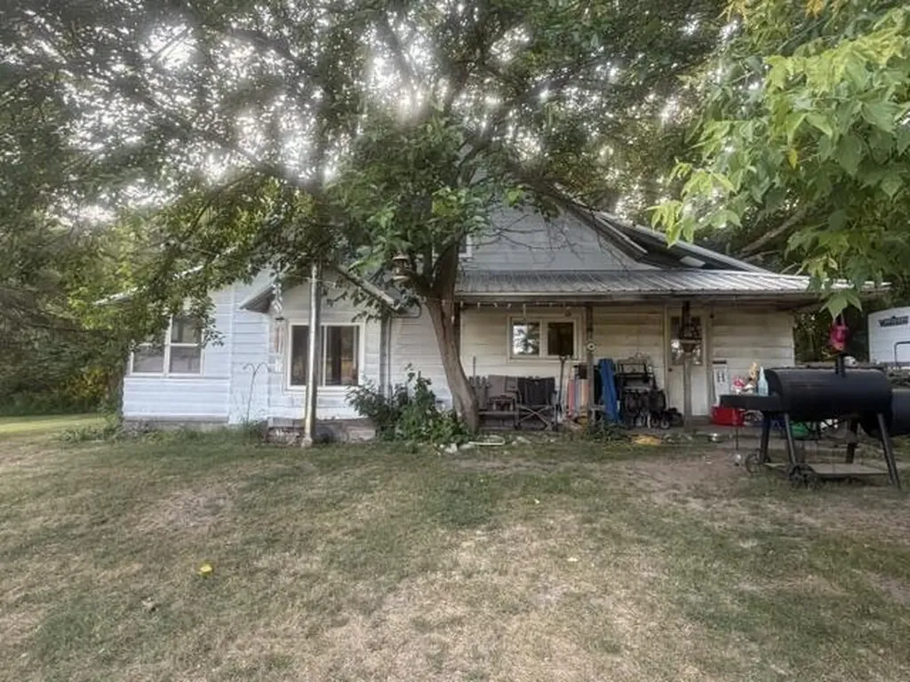 6443 E 4th Street Big Prairie Township MI 49349