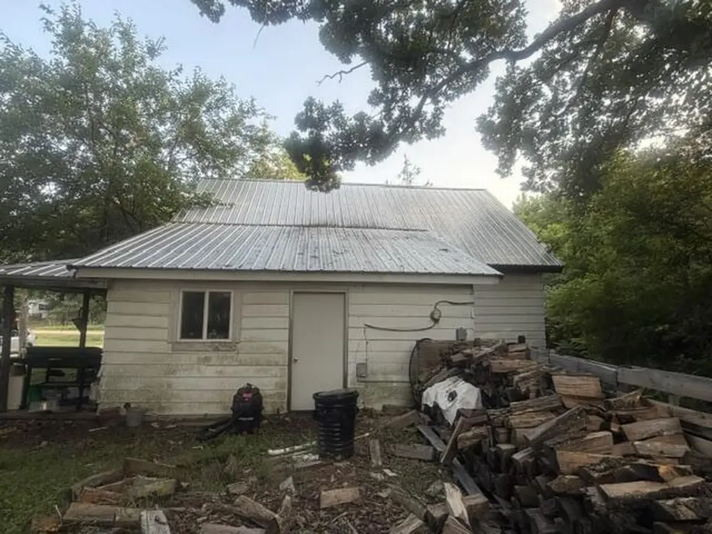 6443 E 4th Street Big Prairie Township MI 49349
