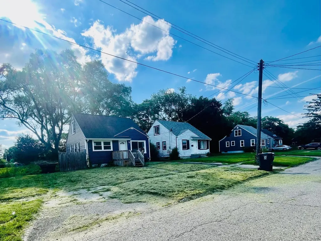 3419 Seneca Street Flint City MI 48504