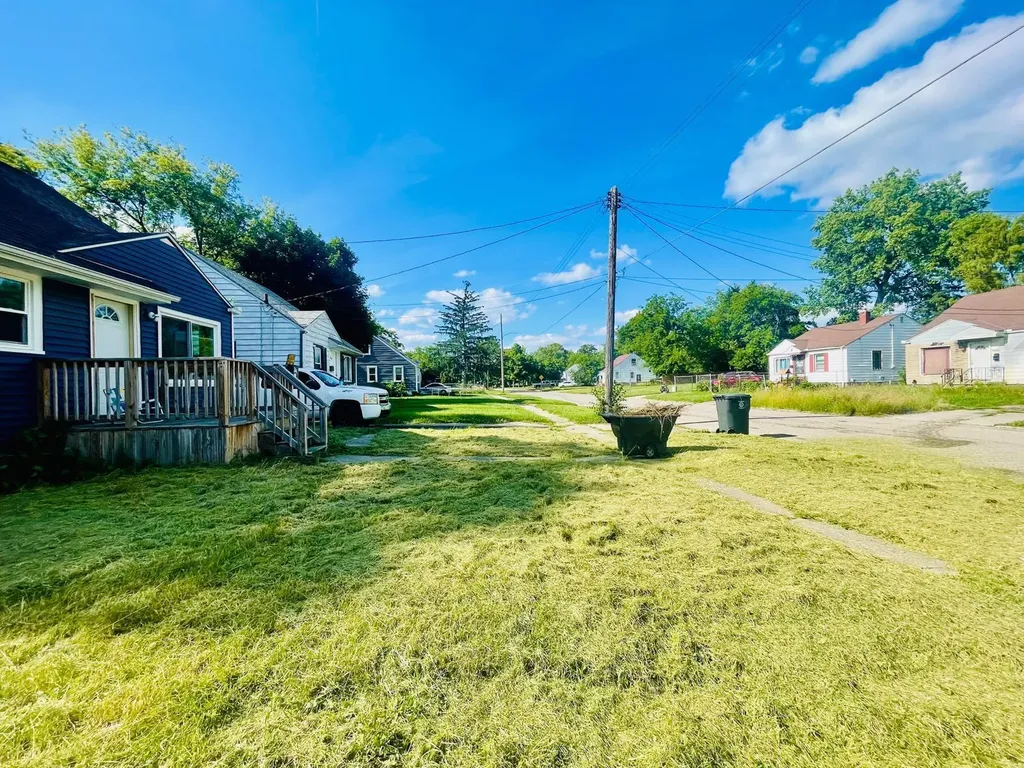 3419 Seneca Street Flint City MI 48504