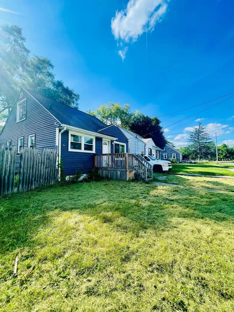 3419 Seneca Street Flint City MI 48504