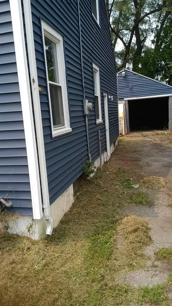 3419 Seneca Street Flint City MI 48504