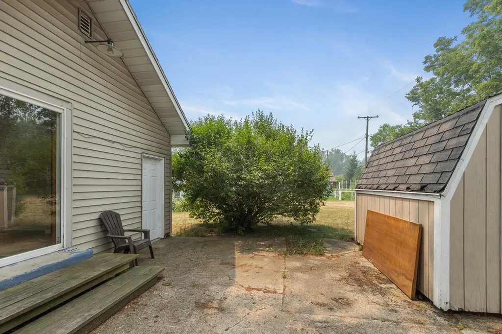 156 Stearns Street Unknown City MI 49305