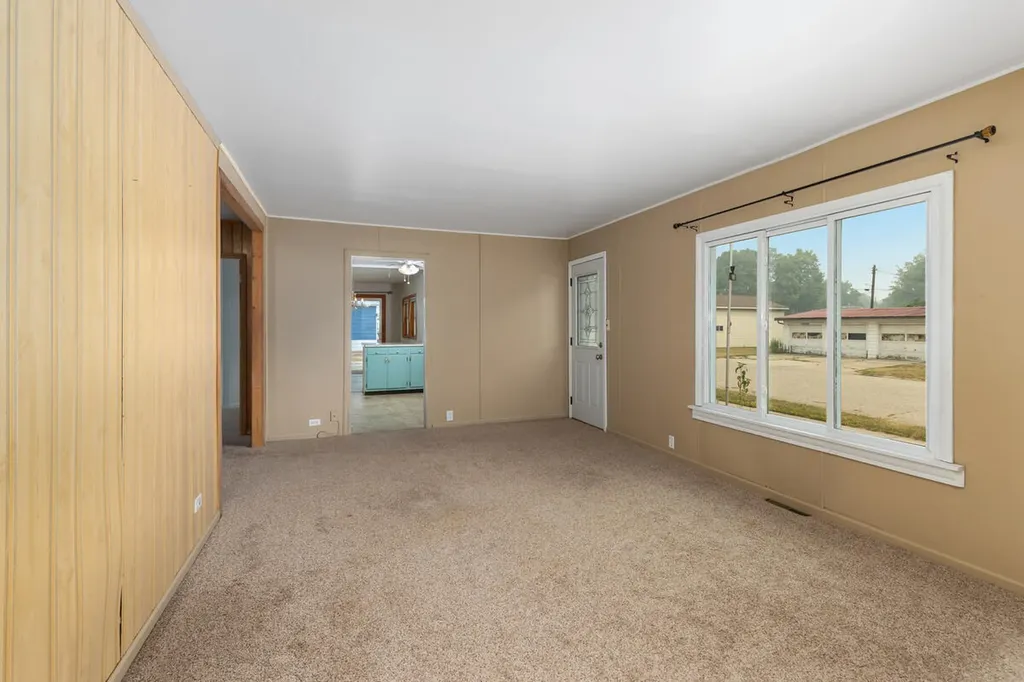 156 Stearns Street Unknown City MI 49305