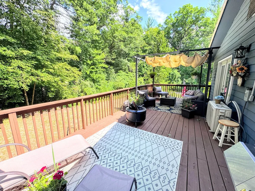 17400 Valley Drive Big Rapids Charter Township MI 49307