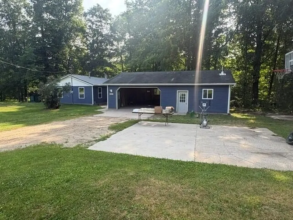 14150 Birch Lane Middle Branch Township MI 49665